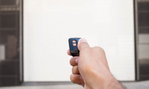 Garagentor Öffnet Per Funk Schließt Aber Nicht – Ursachen, Lösungen und praktische Tipps