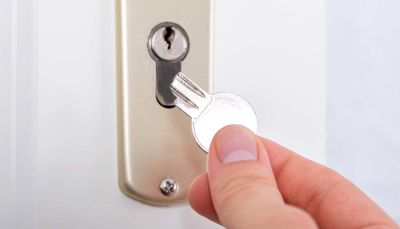 Garagentor Kann Nur Mit Schlüssel Geöffnet Werden – Ursachen, Lösungen und Tipps für Hausbesitzer