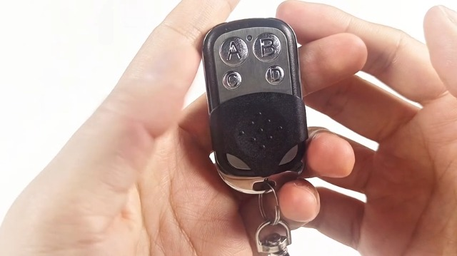 Lernfähige Fernbedienungen Für Garagentor Von Motor Motorlift – Der Ratgeber Für Komfort Und Sicherheit