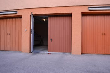 Wer Repariert Garagentore In Nähe Von Geisingen – Fachmännische Hilfe für Ihr Garagentor