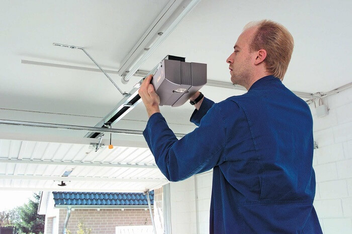 Elektrisches Garagentor Antrieb Nachrüsten Lassen Iserlohn