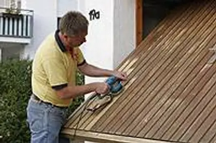 Holz Garagentor Abschleifen Und Neu Streichen