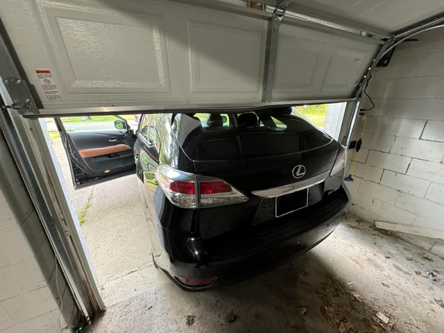 Mit Auto Gegen Garagentor Gefahren – Was tun?